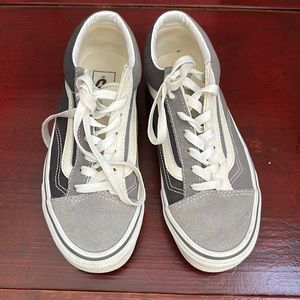 Vans like new grey and white suede 7.5 Women’s